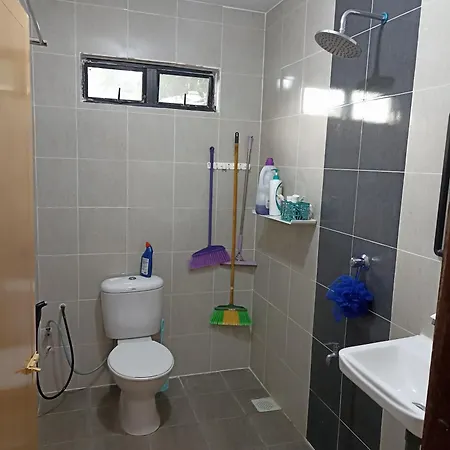 Haji Ineng Homestay- Guest House Kota Samarahan Room photo