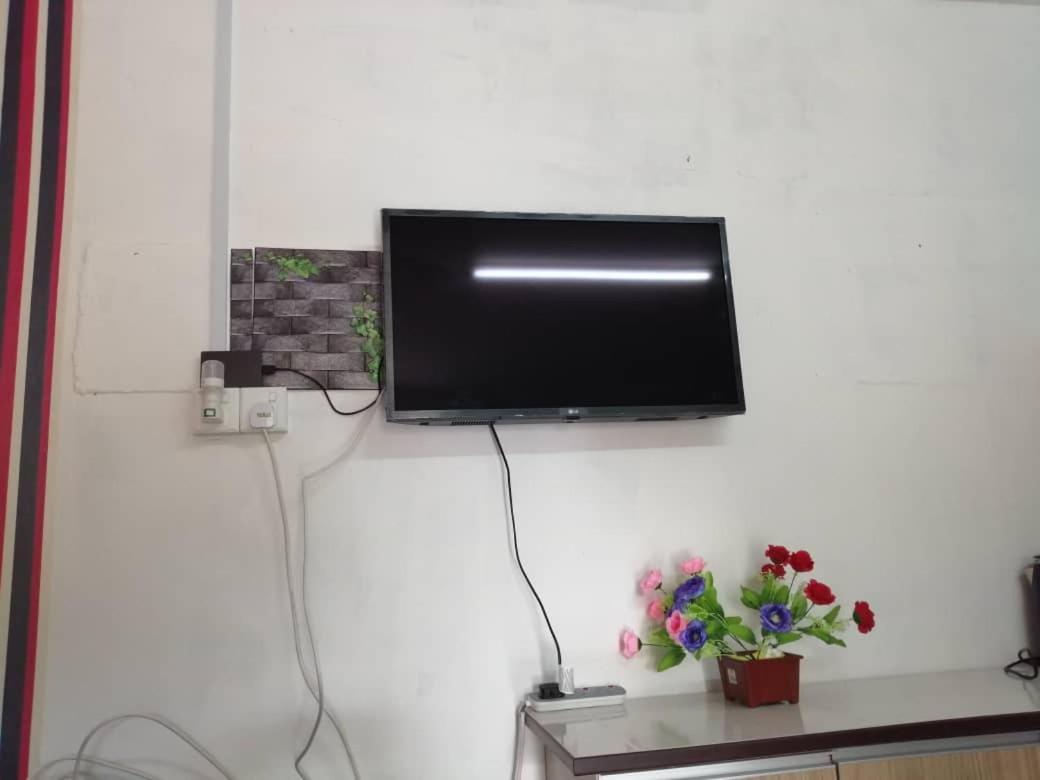 Haji Ineng Homestay-